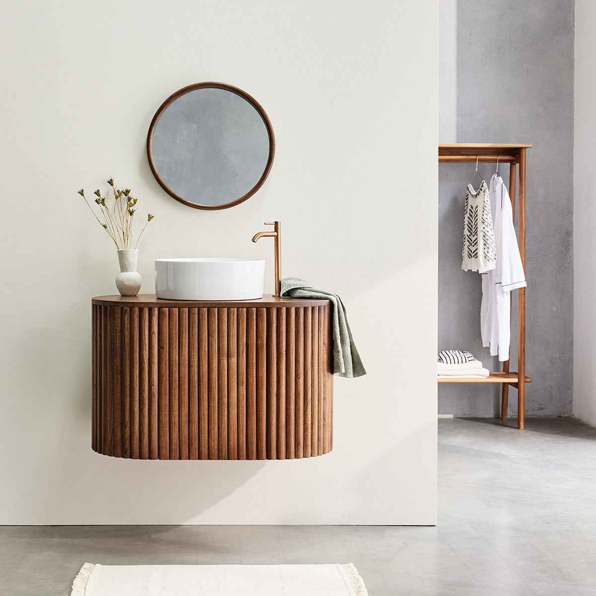 Miroir en mindi massif finition noyer rond Ø50 cm