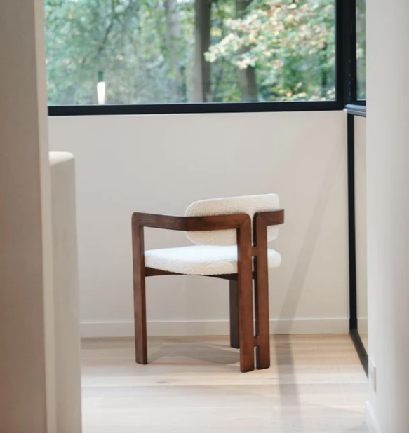 AMO Chair – Fauteuil Moderne en Tissu Bouclette - The Miroir