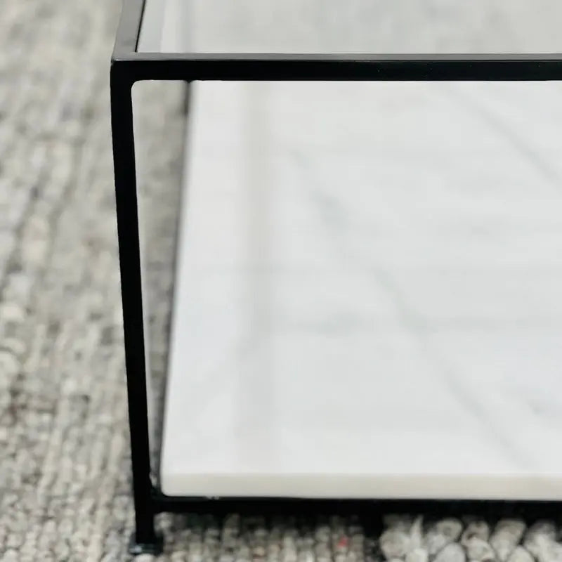 Table Basse Orla en Verre et Marbre Blanc - The Miroir