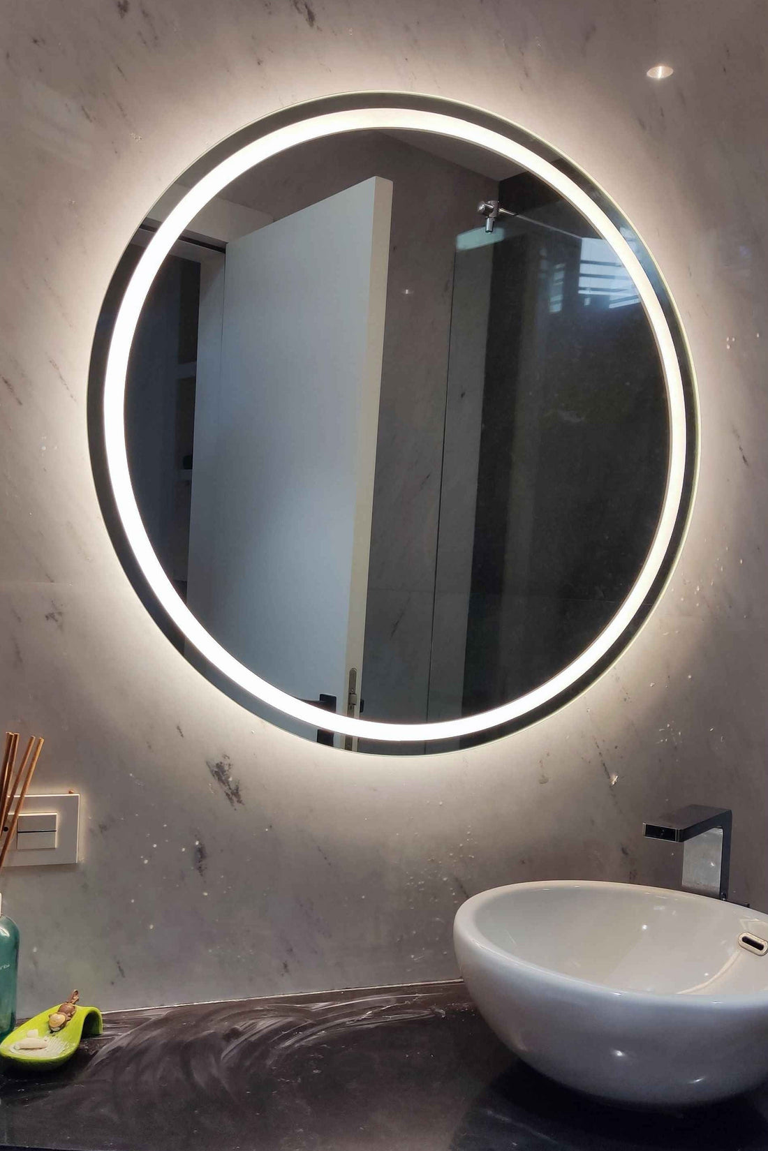 Miroir Salle de Bain au Maroc : Comment Choisir le Meilleur Modèle en 2025 ?