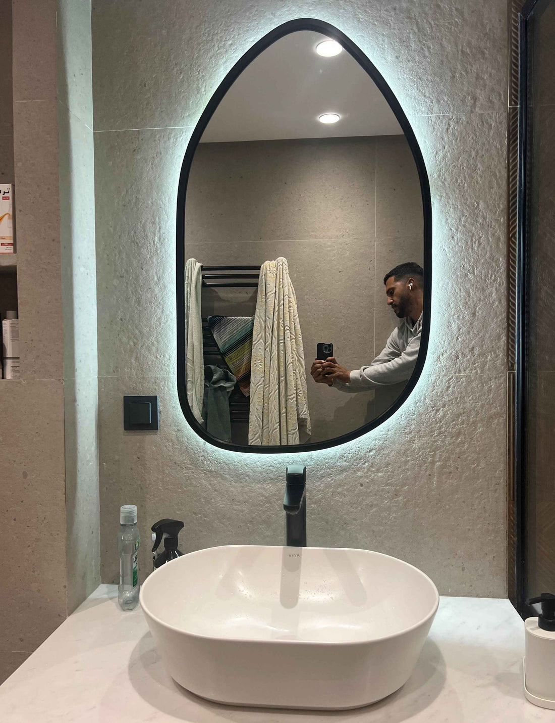 Miroir LED Tactile : Avantages et Prix au Maroc (Guide 2025)