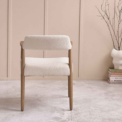 Chaise en chêne massif et tissu bouclette