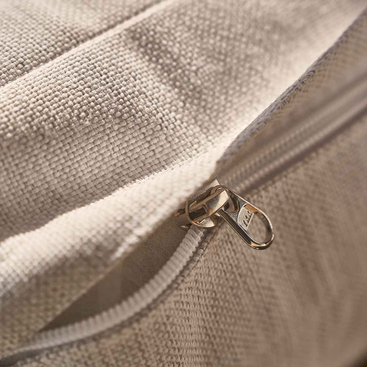 Fauteuil de jardin en teck massif avec coussins