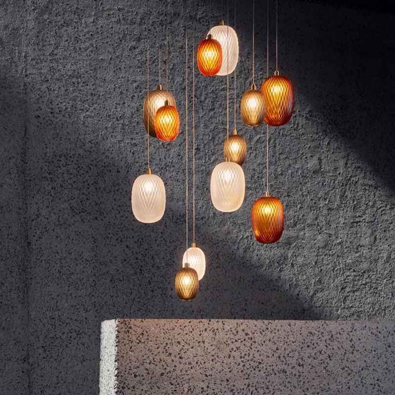 Suspension Targaryen en verre au design moderne