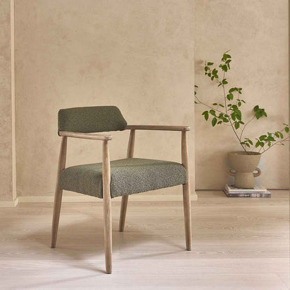 Chaise en chêne et tissu bouclette kaki