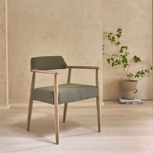 Chaise en chêne et tissu bouclette kaki