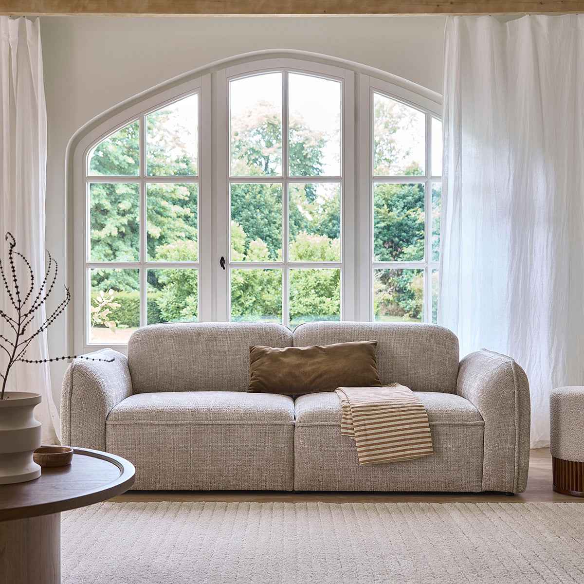 Canapé droit 3 places en velours texturé beige