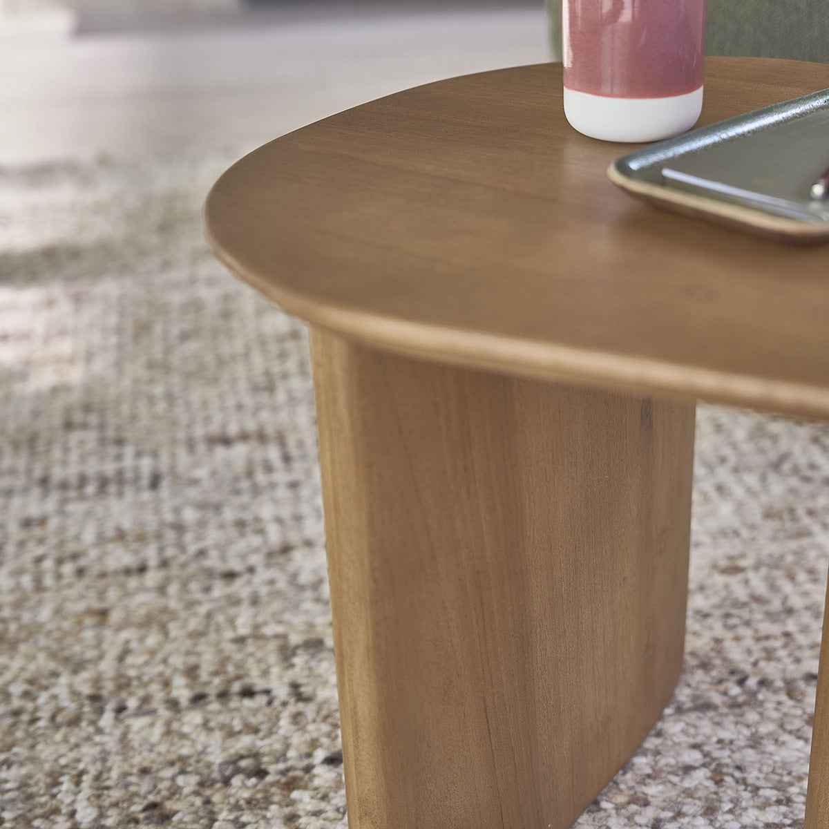 Table d'appoint en teck massif organique