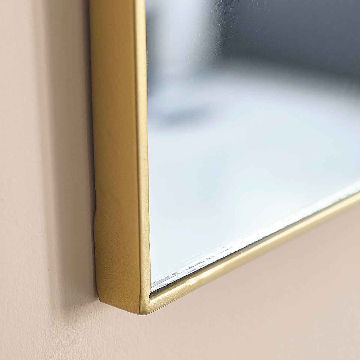 Miroir en métal doré rectangulaire 70x50 cm