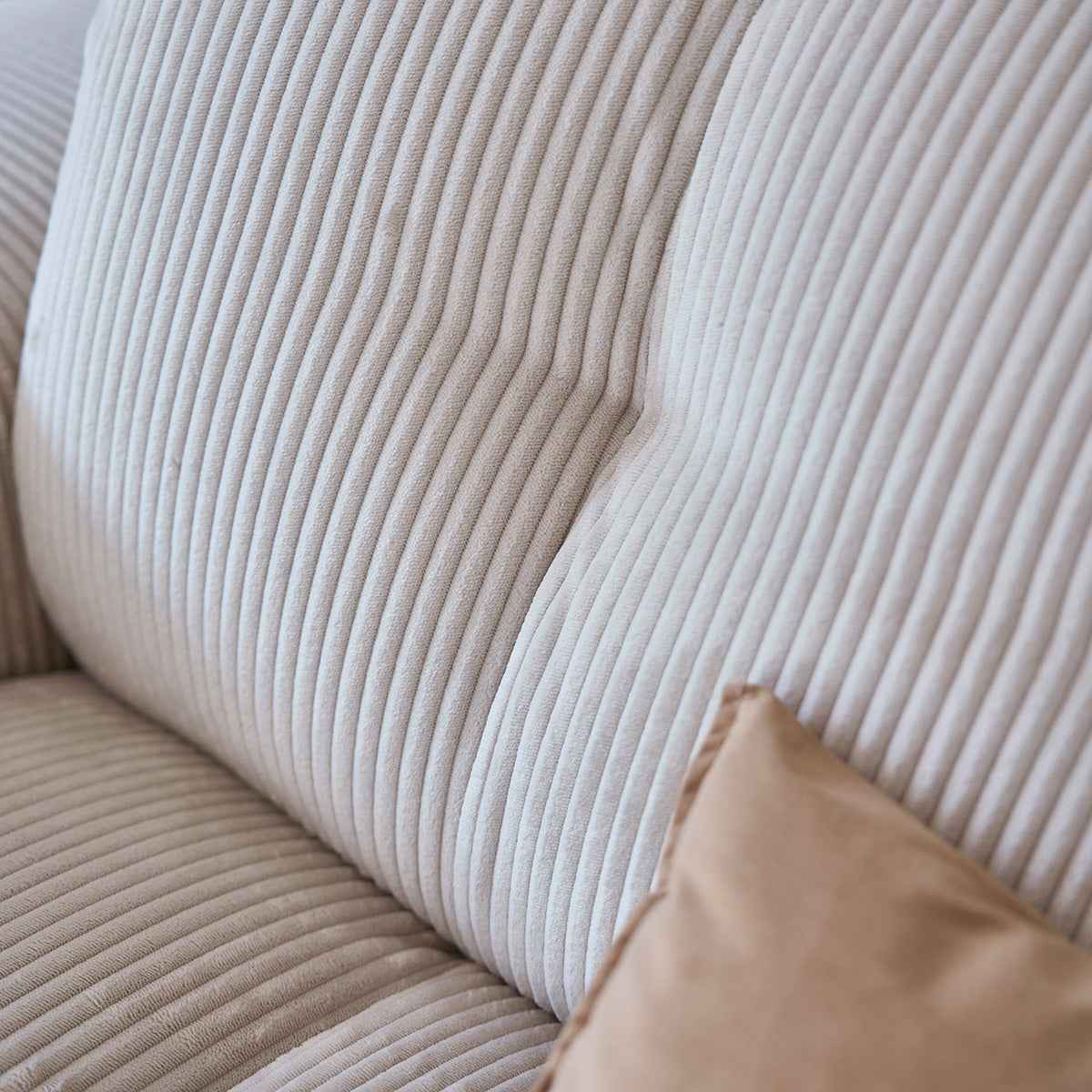 Canapé droit 4 places en velours côtelé écru