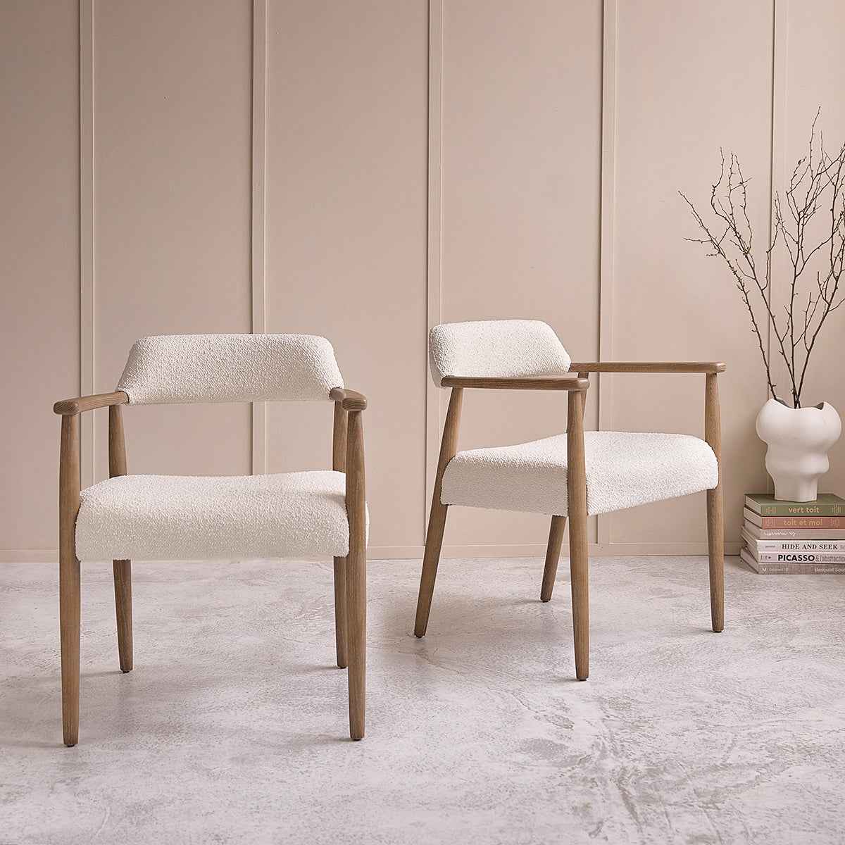 Lot de 2 chaises en chêne massif et tissu bouclette
