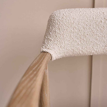 Lot de 2 chaises en chêne massif et tissu bouclette