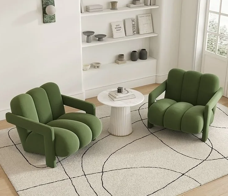 Chaise de Salon Scandi Luxe - The Miroir