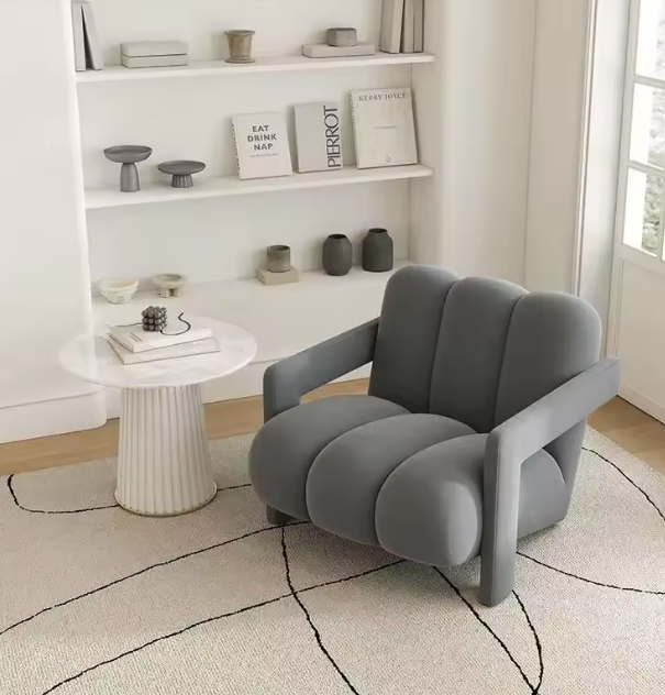 Chaise de Salon Scandi Luxe - The Miroir