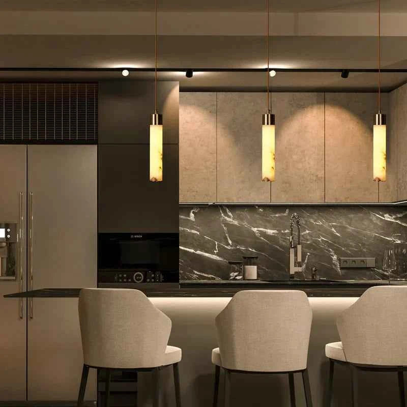 Suspension Naty en marbre naturel au design moderne