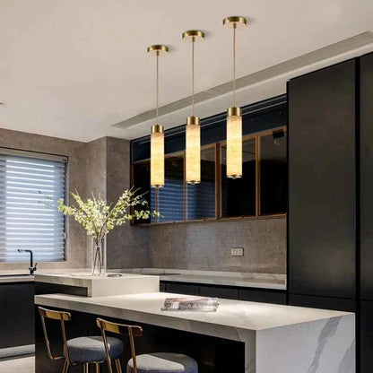 Suspension Naty en marbre naturel au design moderne