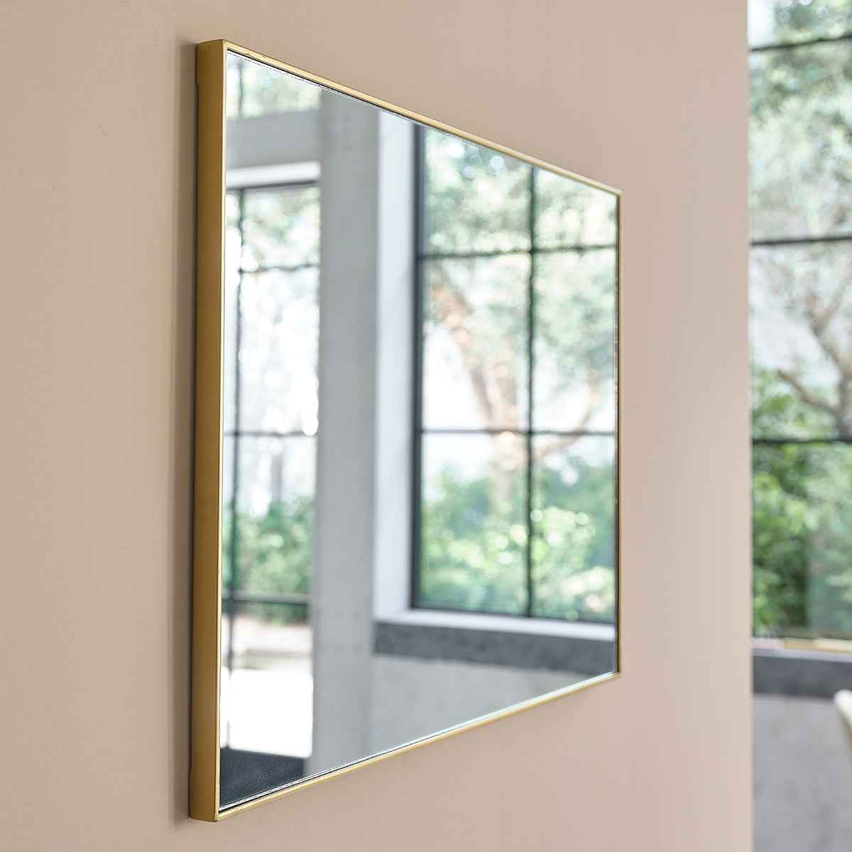 Miroir en métal doré rectangulaire 70x50 cm