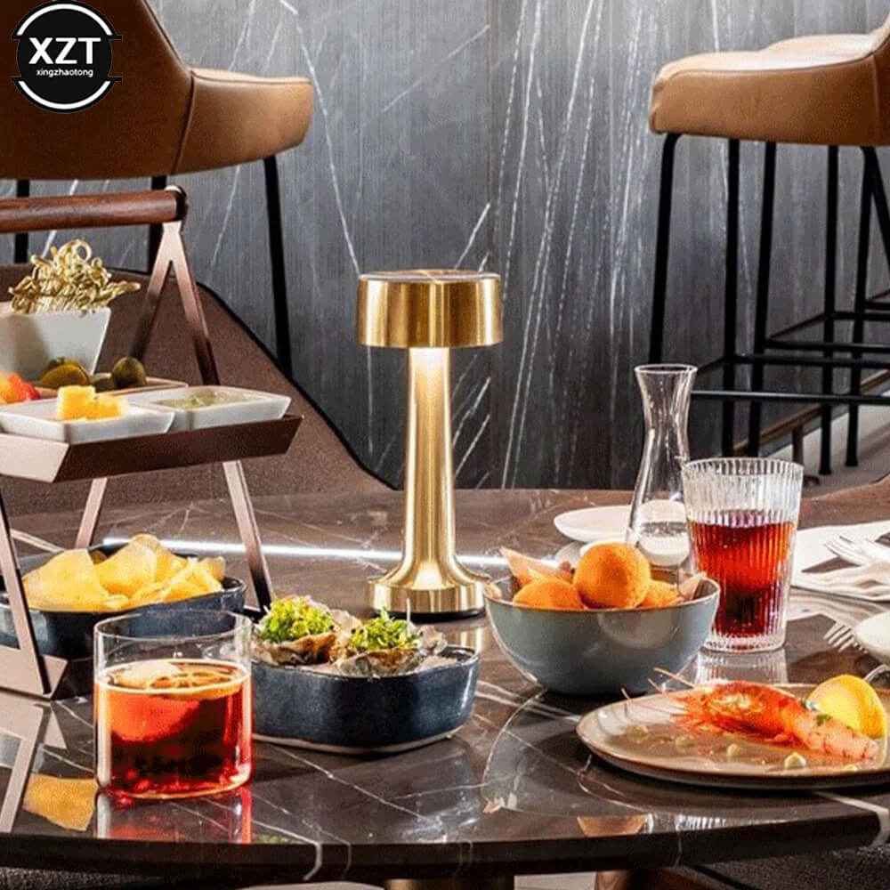 Lampe de table ou de chevet tactile et sans fil